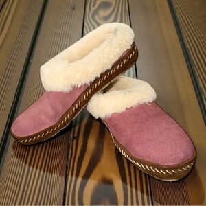 L.L. Bean Women’s Pink Suede Shearling Mountain Moccasin Slippers Size 7